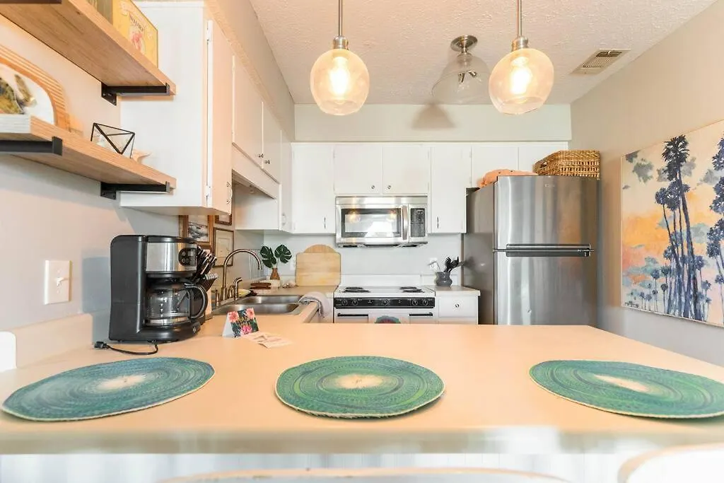 Boho Retreat Across The Street From The Beach بنما سيتي بيتش