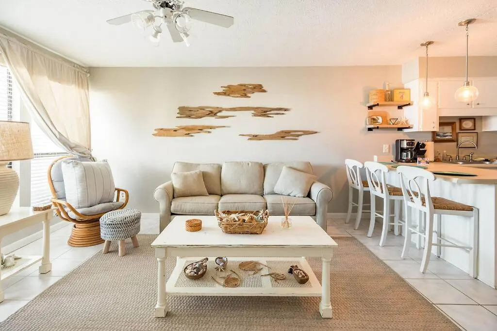 Boho Retreat Across The Street From The Beach بنما سيتي بيتش 0*,
